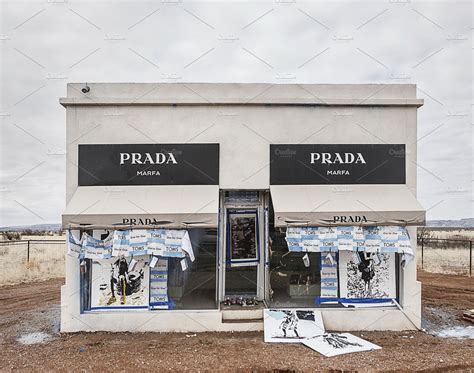 prada marfa vandalism 2005|Prada marfa shop.